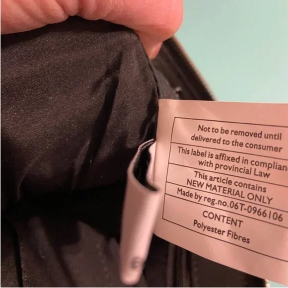 Nine West Black & White Colour Block Wristlet - Picture 7 of 7